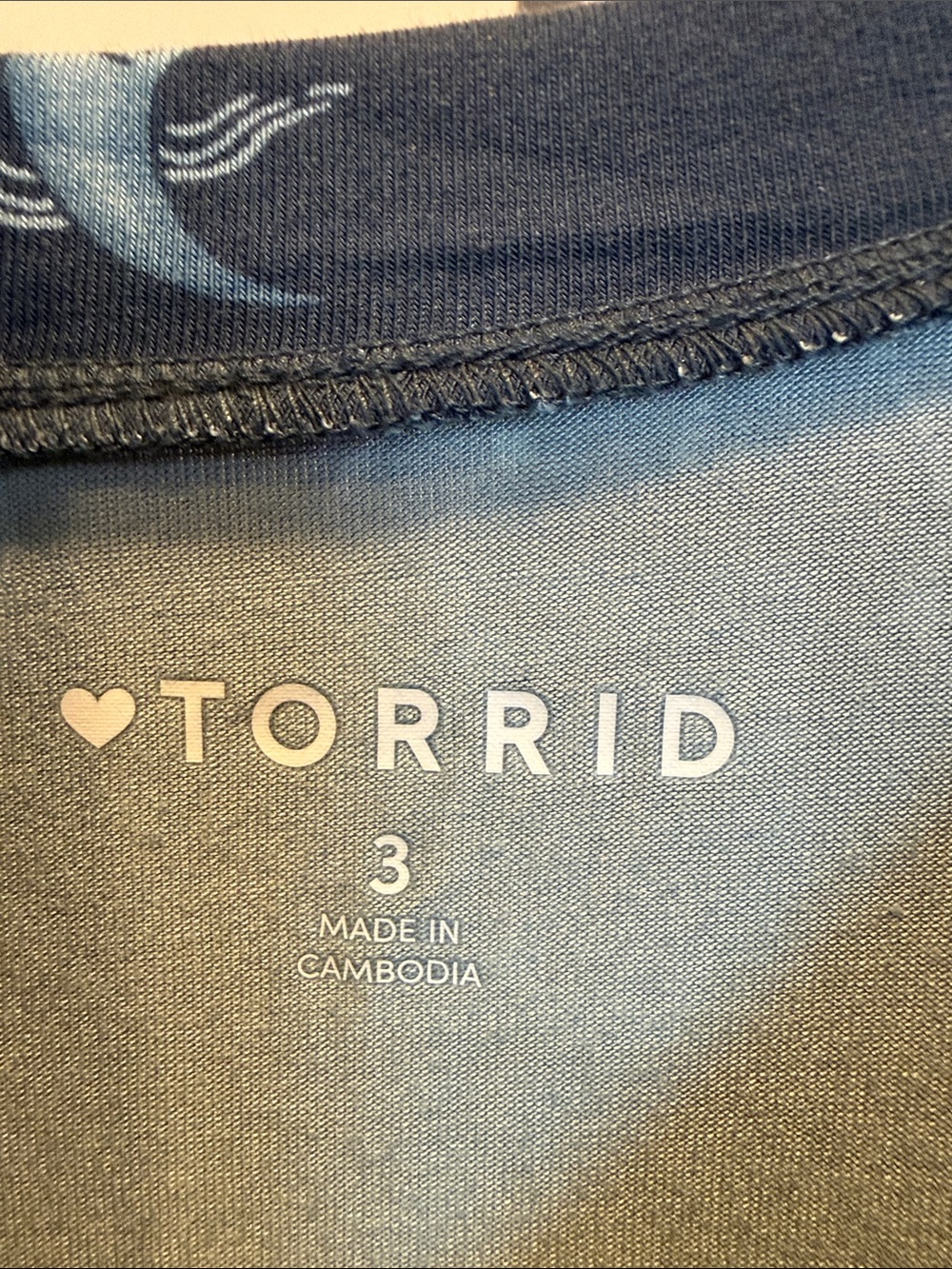 torrid Navy V‑Neck Tunic with Celestial Moon & Sun Print - Picture 2 of 6